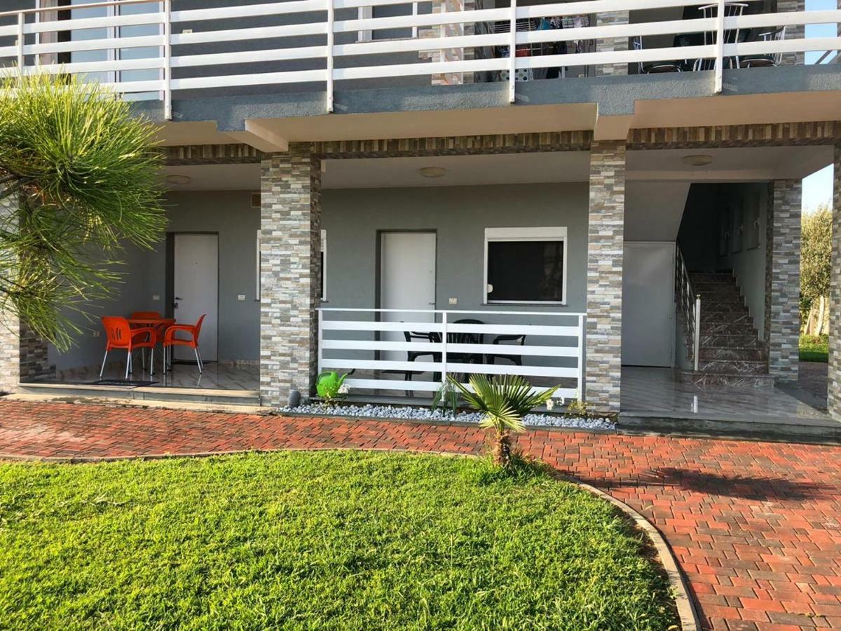 Palma Apartments Durrës Exteriör bild